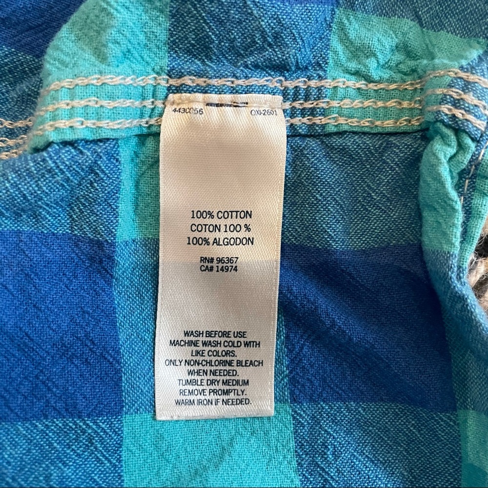 Checkered Button down shirt - Picture 3 of 5